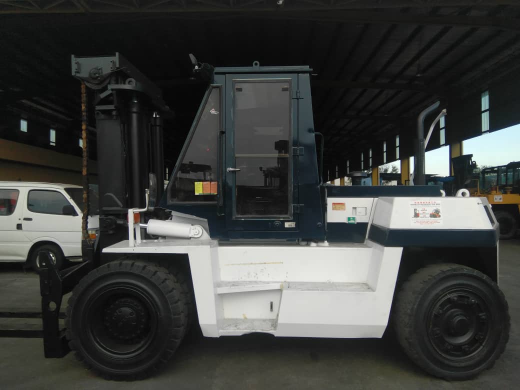 TCM 10.0 TON FORKLIFT 2.jpeg