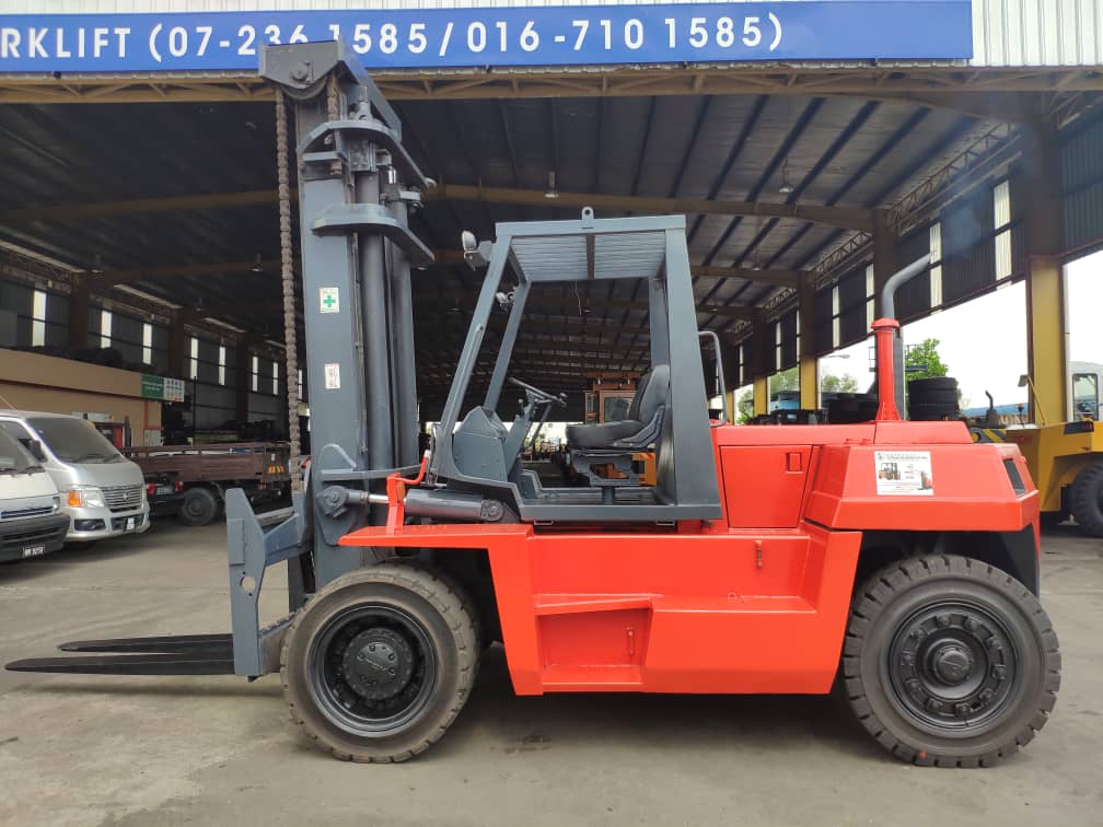 TCM 12.0 TON FORKLIFT 3.jpeg