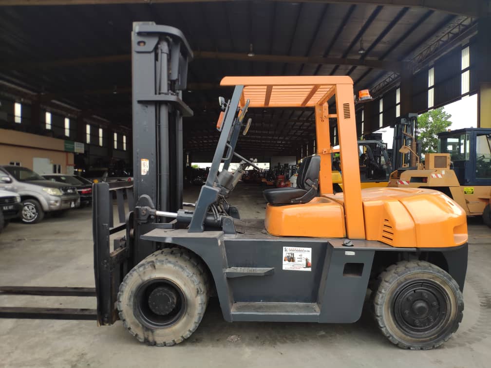 TCM 7.0 TON FORKLIFT 2 1 1.jpeg