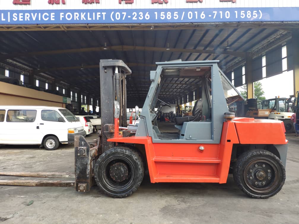 TCM 8.0 TON FORKLIFT 2.jpeg
