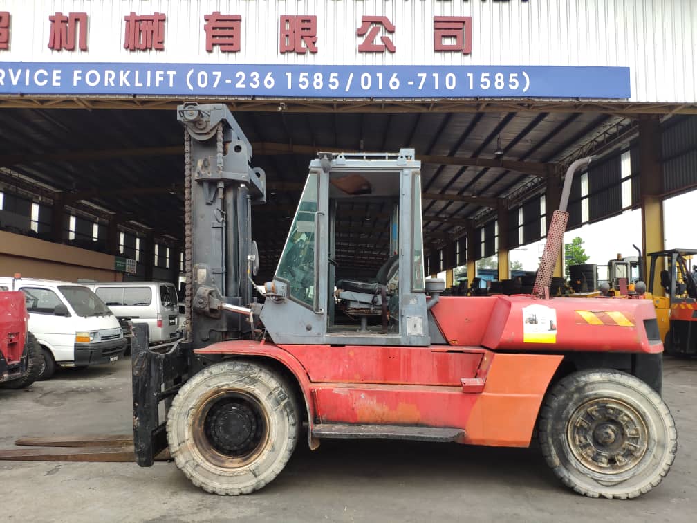 TOYOTA 15.0 TON FORKLIFT 2.jpeg